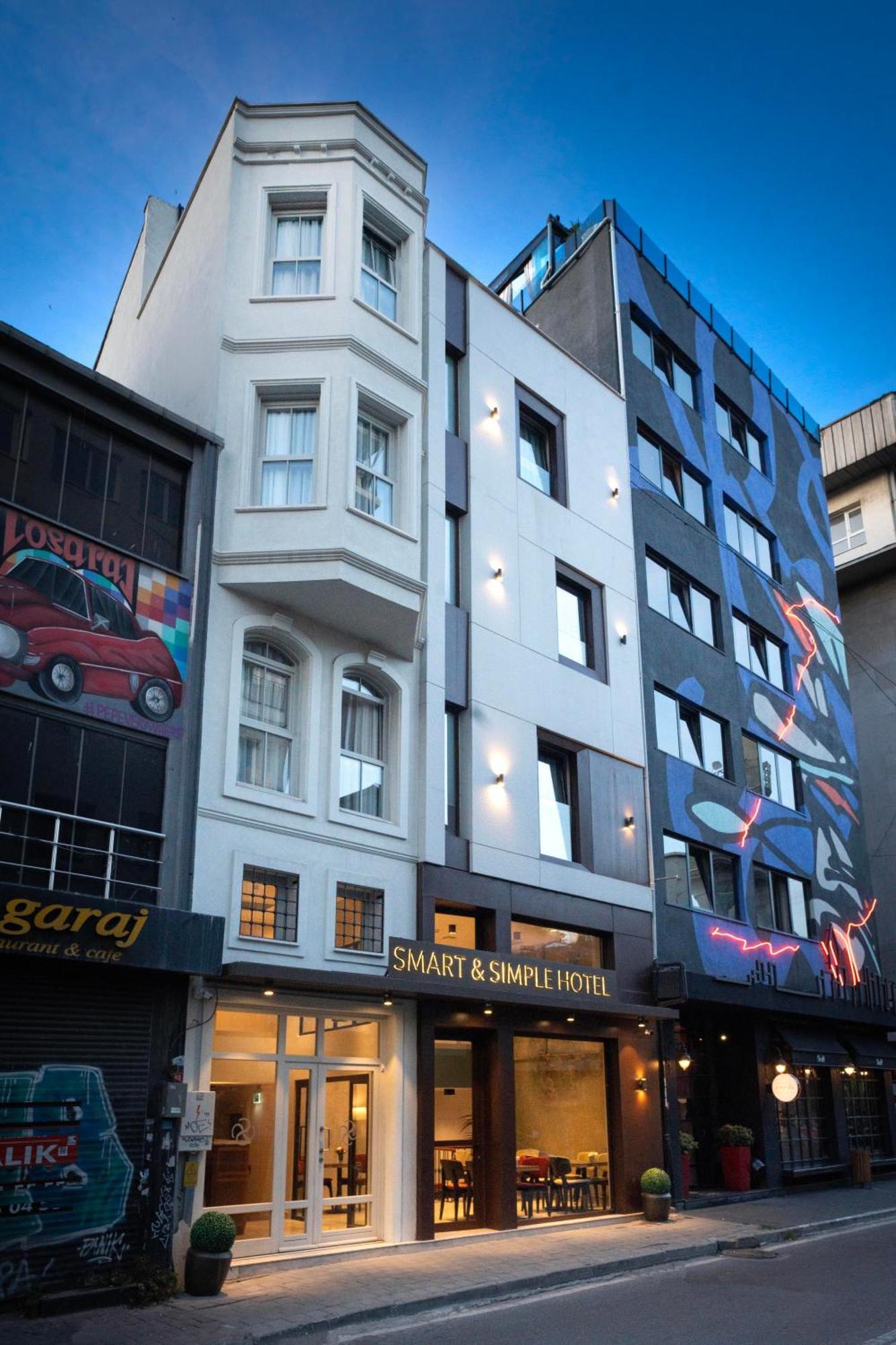 Smart And Simple Hotel Karakoy Istanbul Exterior photo