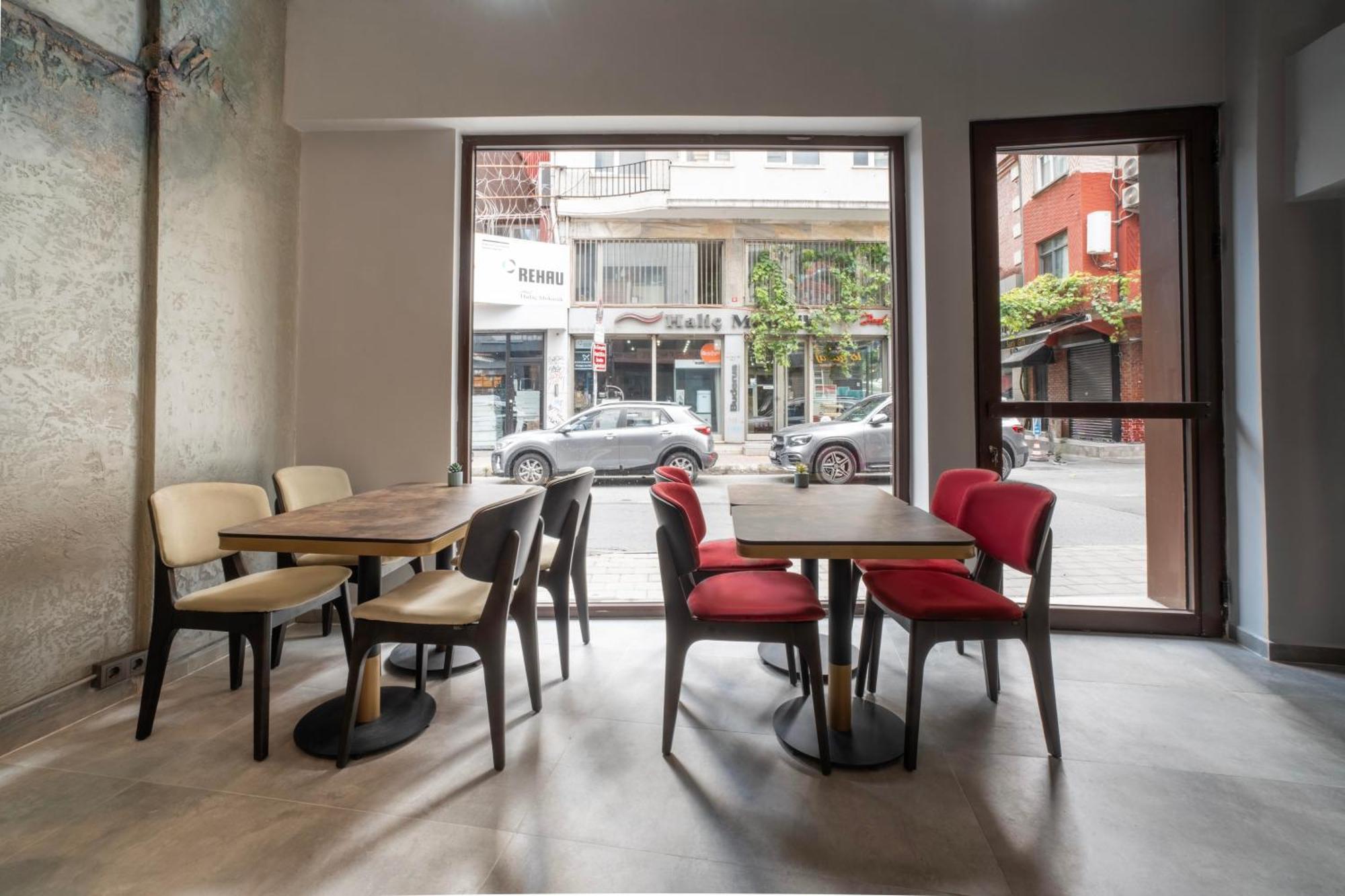 Smart And Simple Hotel Karakoy Istanbul Exterior photo