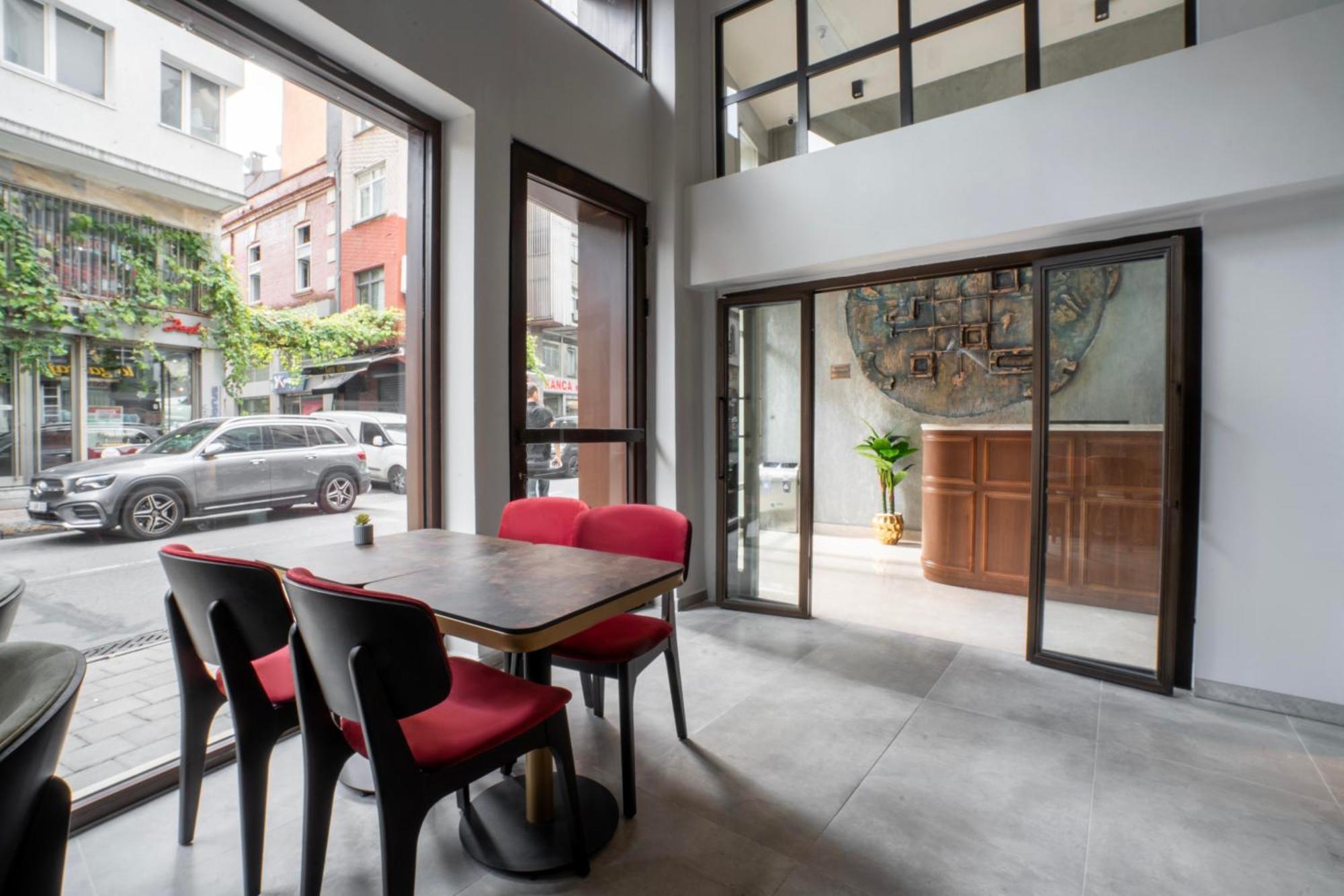 Smart And Simple Hotel Karakoy Istanbul Exterior photo
